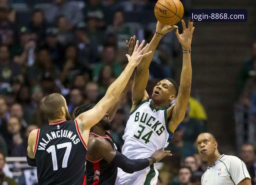 在线游戏下载 韧性对决与瞬间崩塌:火箭18分领先遭逆转的深度剖析